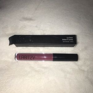 LARITZY Cosmetics Lip Gloss in the color Curve